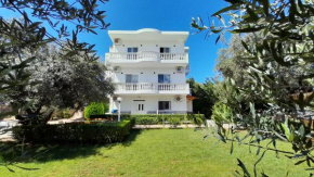  Hotel Villa Ambra  Ksamil